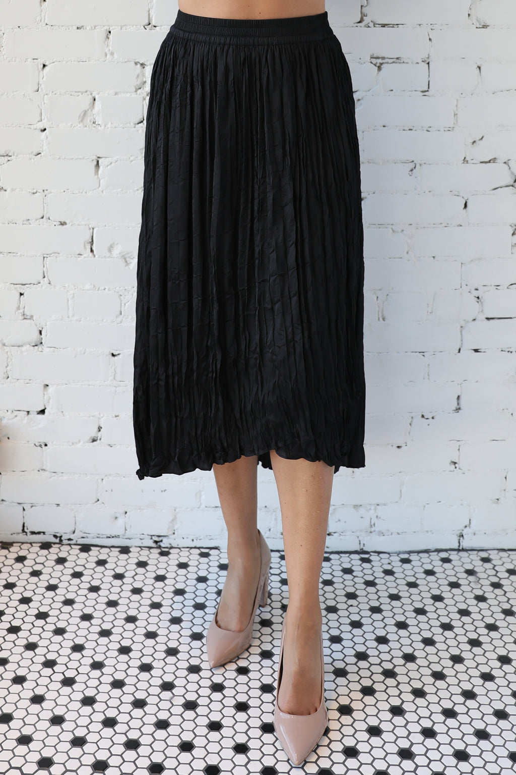Asymmetric Wrinkled Long Skirt