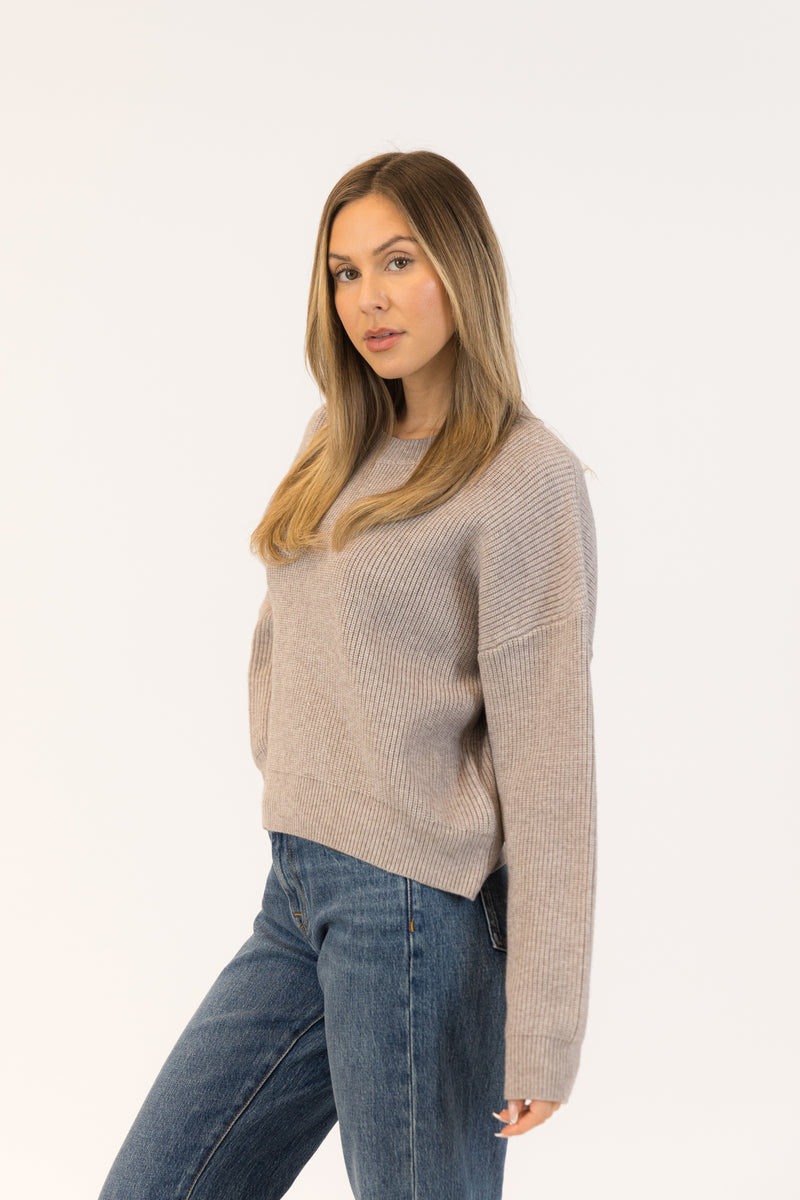 Avery Crewneck Pullover