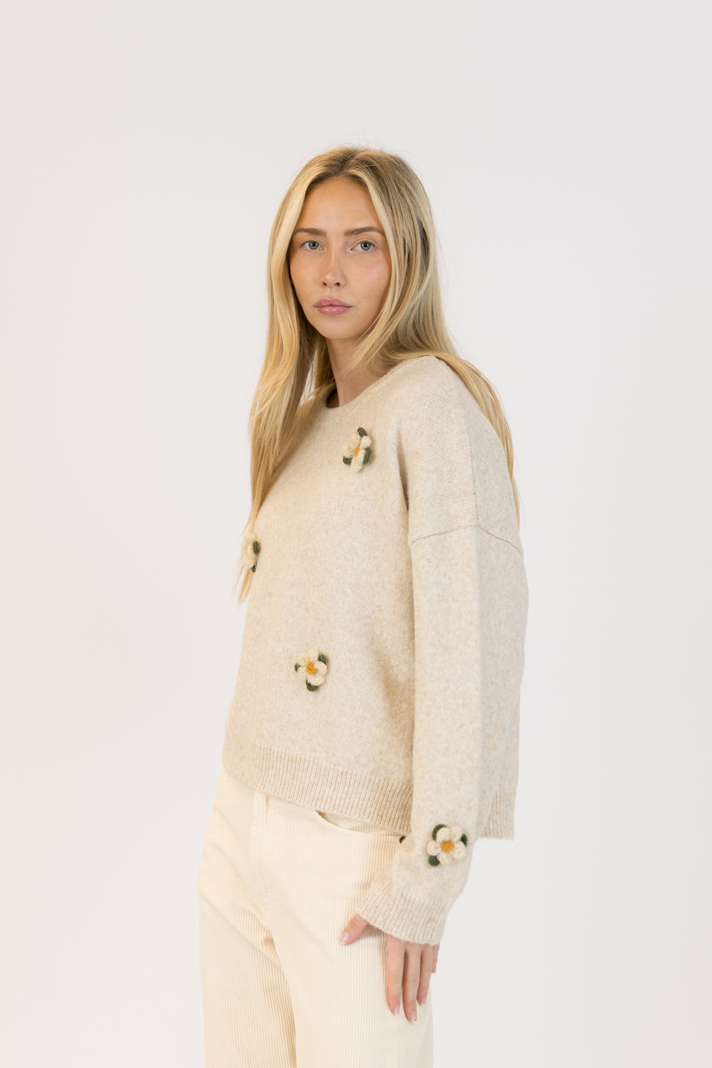 Holly Flower Crewneck Pullover