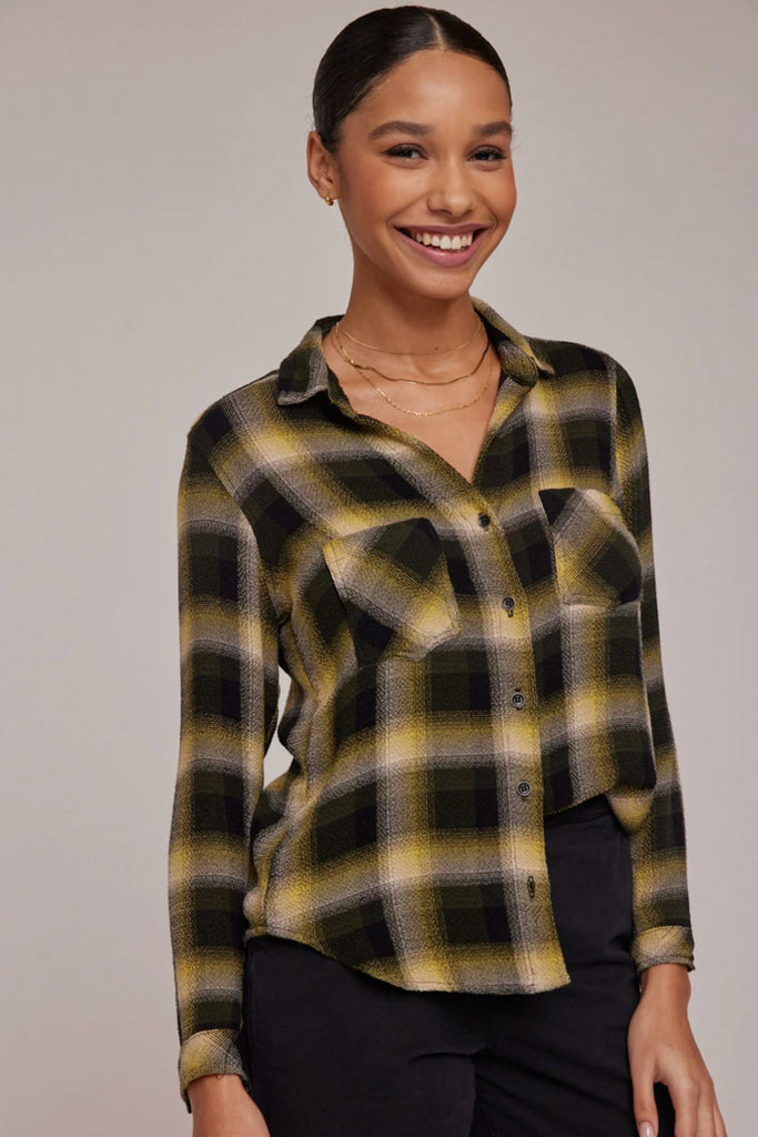 BELLA DAHL </br>Two Pocket Button Down