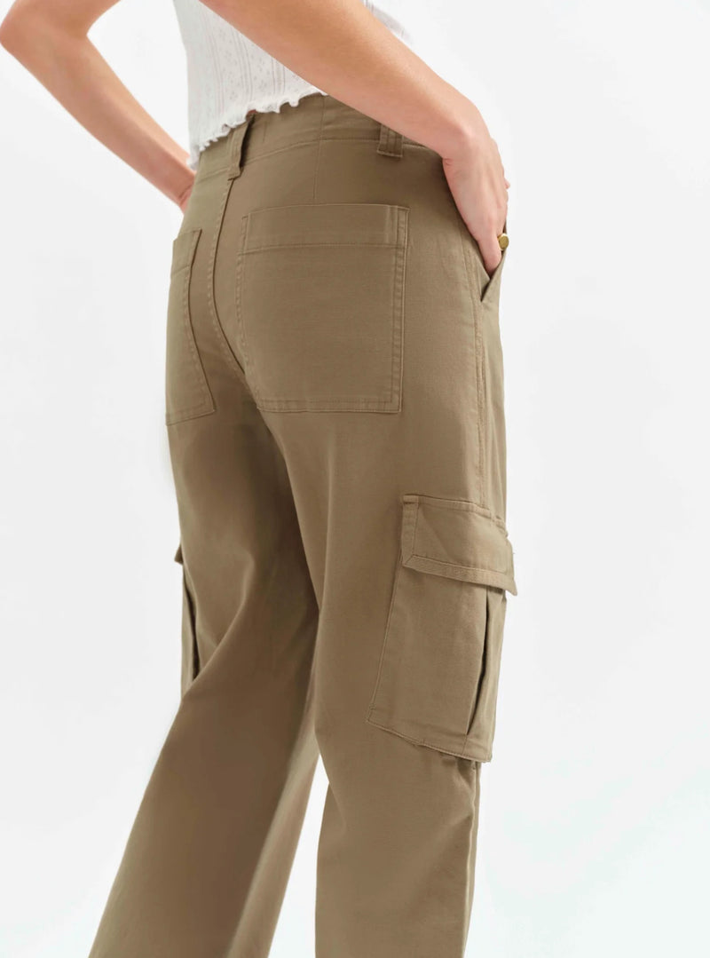 Squad Curved Leg Cargo Pant