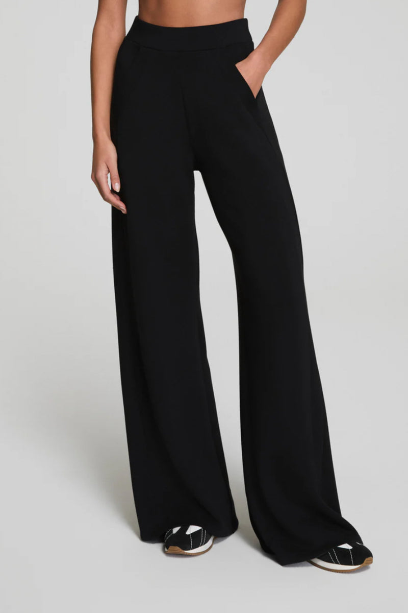 Air Essentials Wide Leg Track Pant