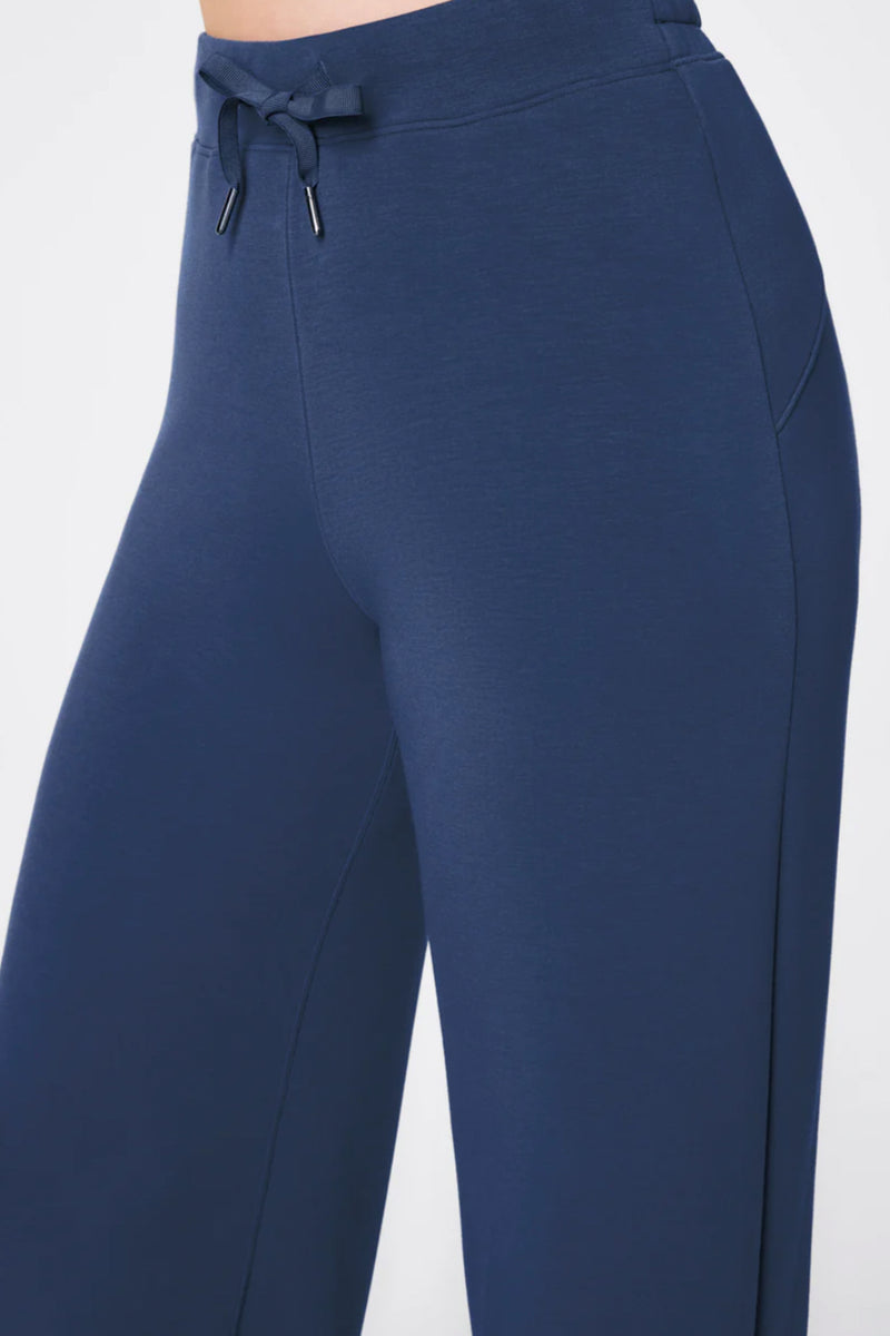 Air Essentials Wide Leg Pant