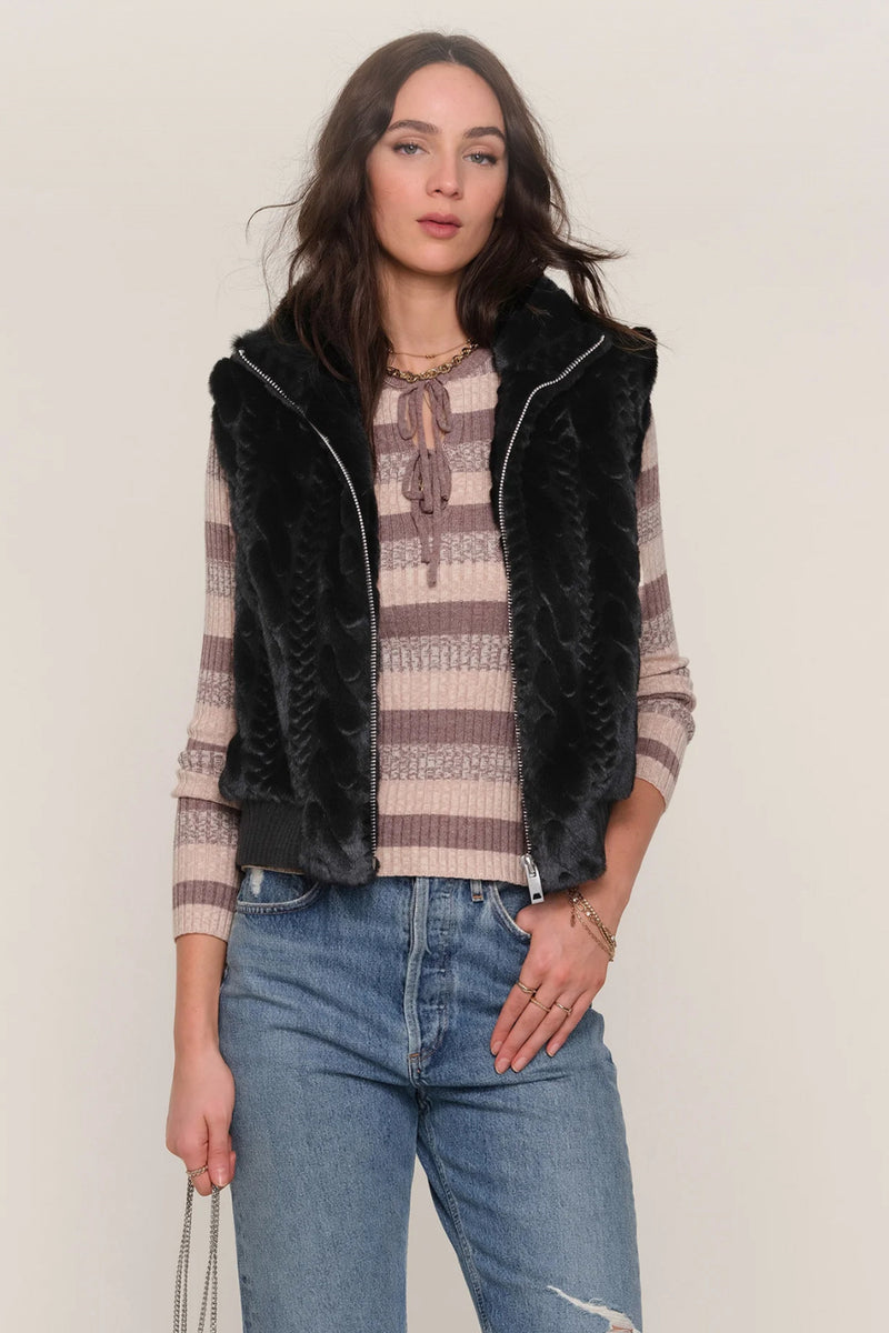 Liana Vest