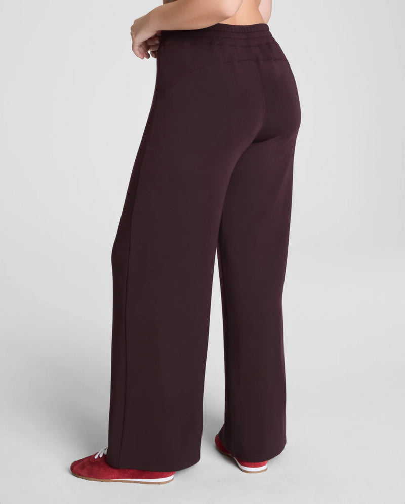 Air Essentials Wide Leg Pant