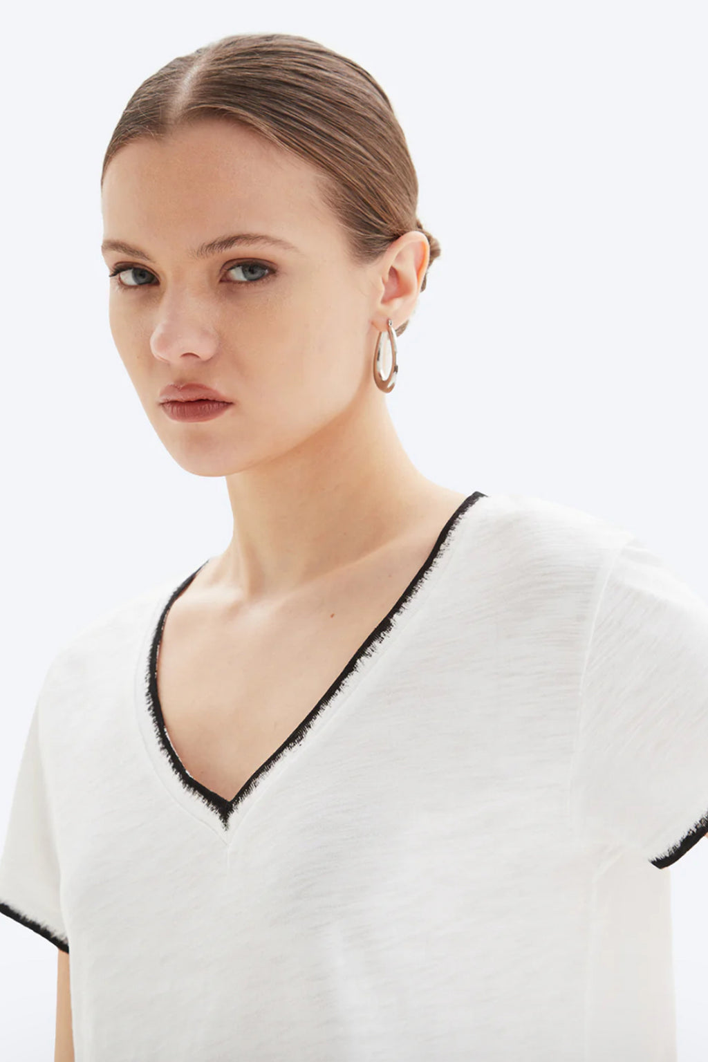 Ava Tipped V-Neck Mock Layer T-Shirt