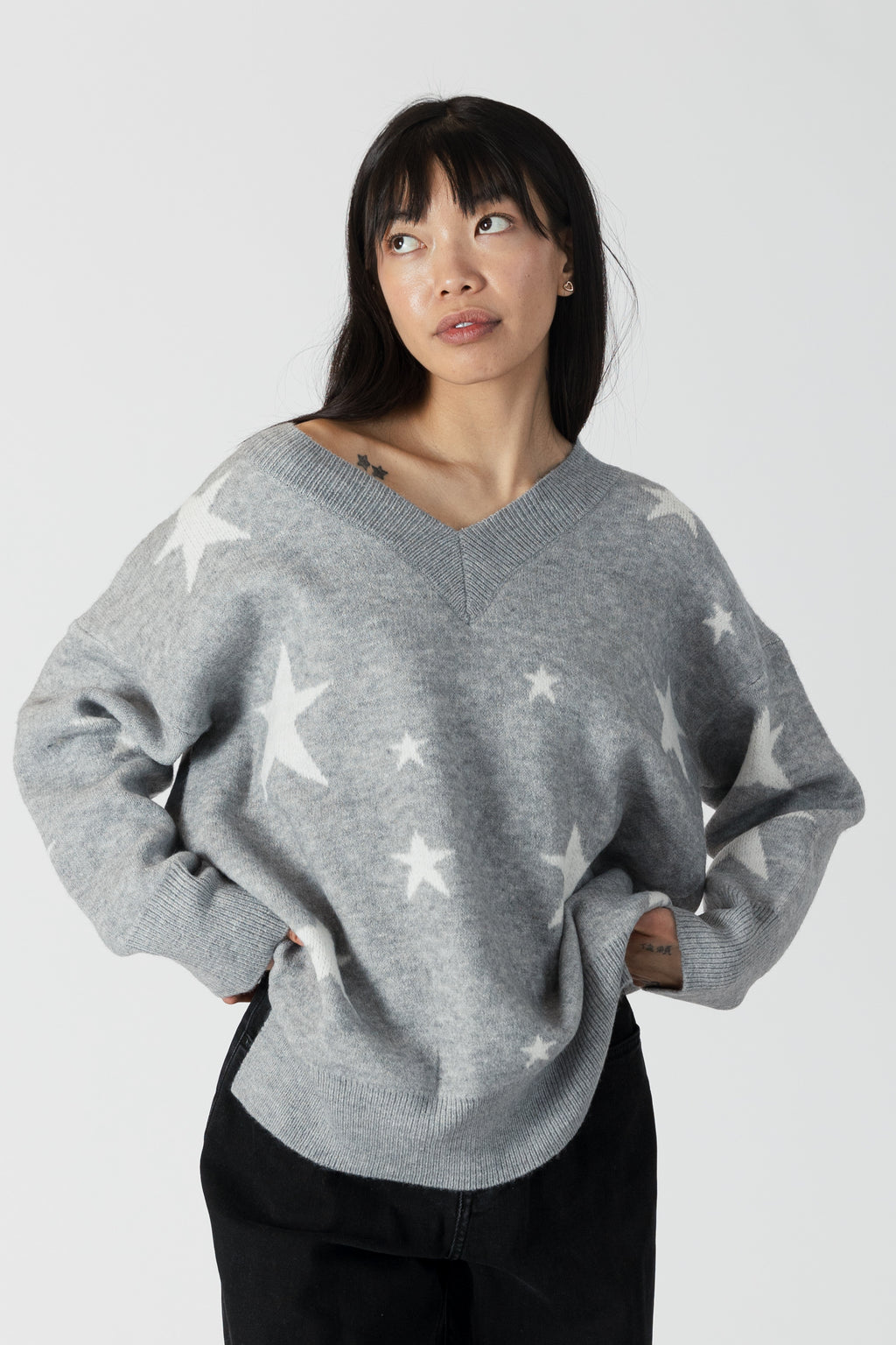 Shelly V-Neck Knit With Stars