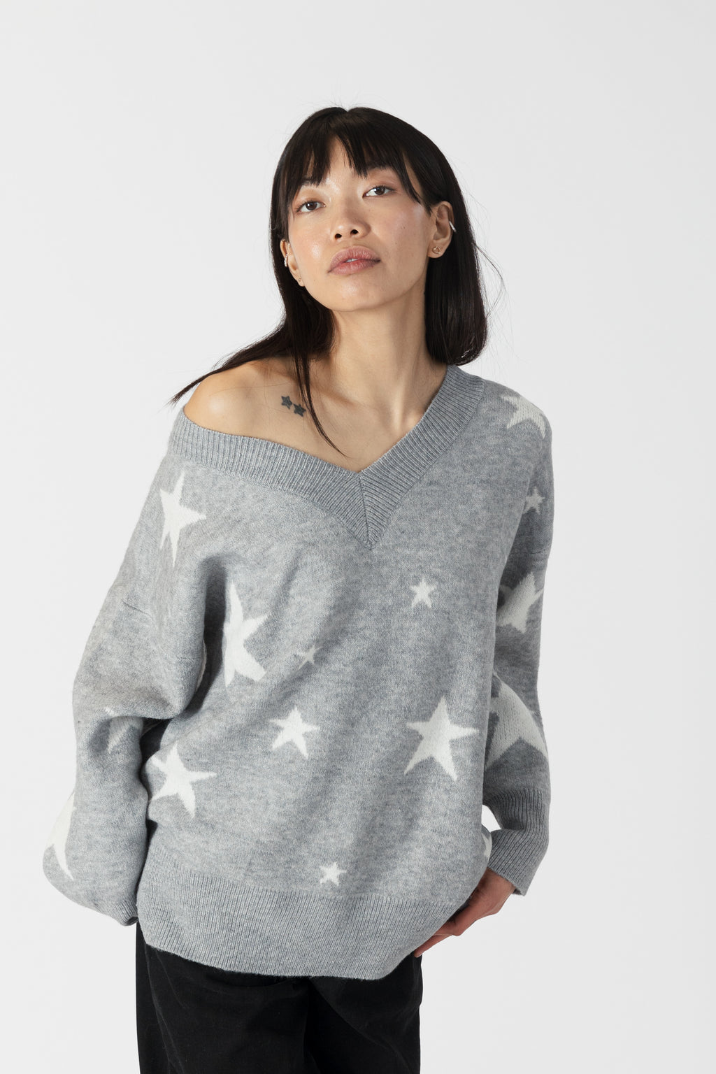 Shelly V-Neck Knit With Stars