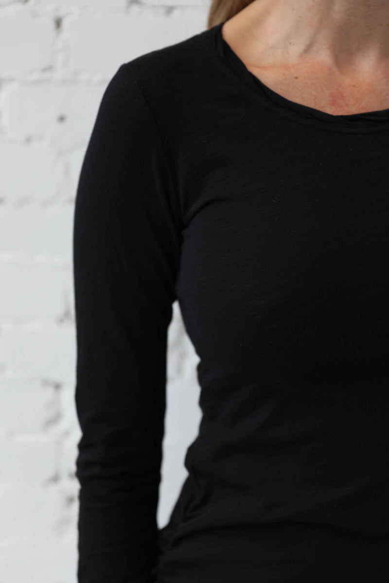 MODODOC </br>Long Sleeve Twisted Scoop Neck Tee
