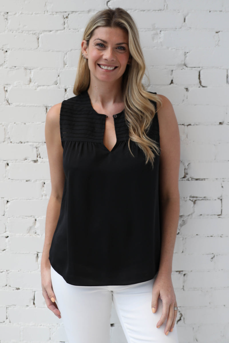 AVERY RAYNE </br>Sleeveless Split Neck Top