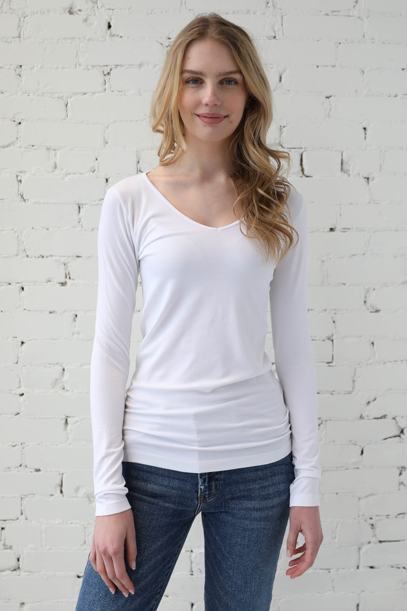 C'EST MOI </br>Bamboo Long Sleeve V-Neck Top