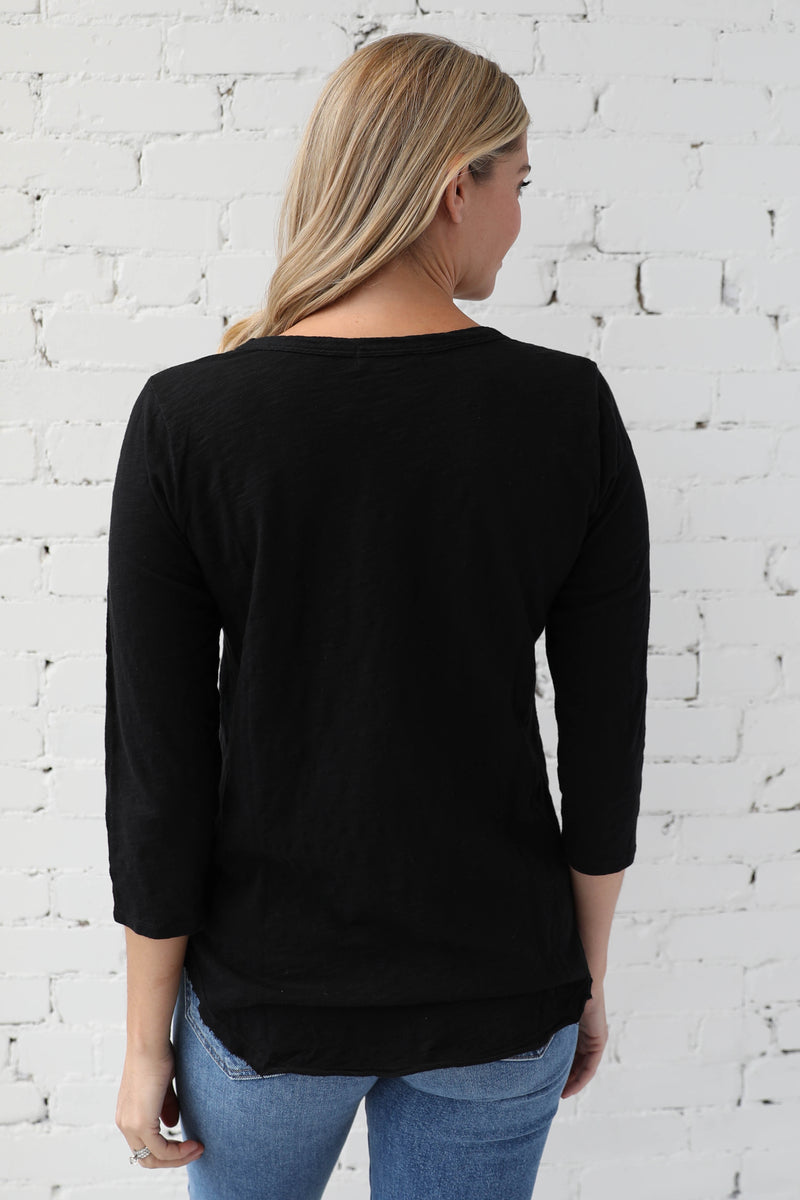 MODODOC </br>3/4 Sleeve V-Neck Tee With Curved Hem