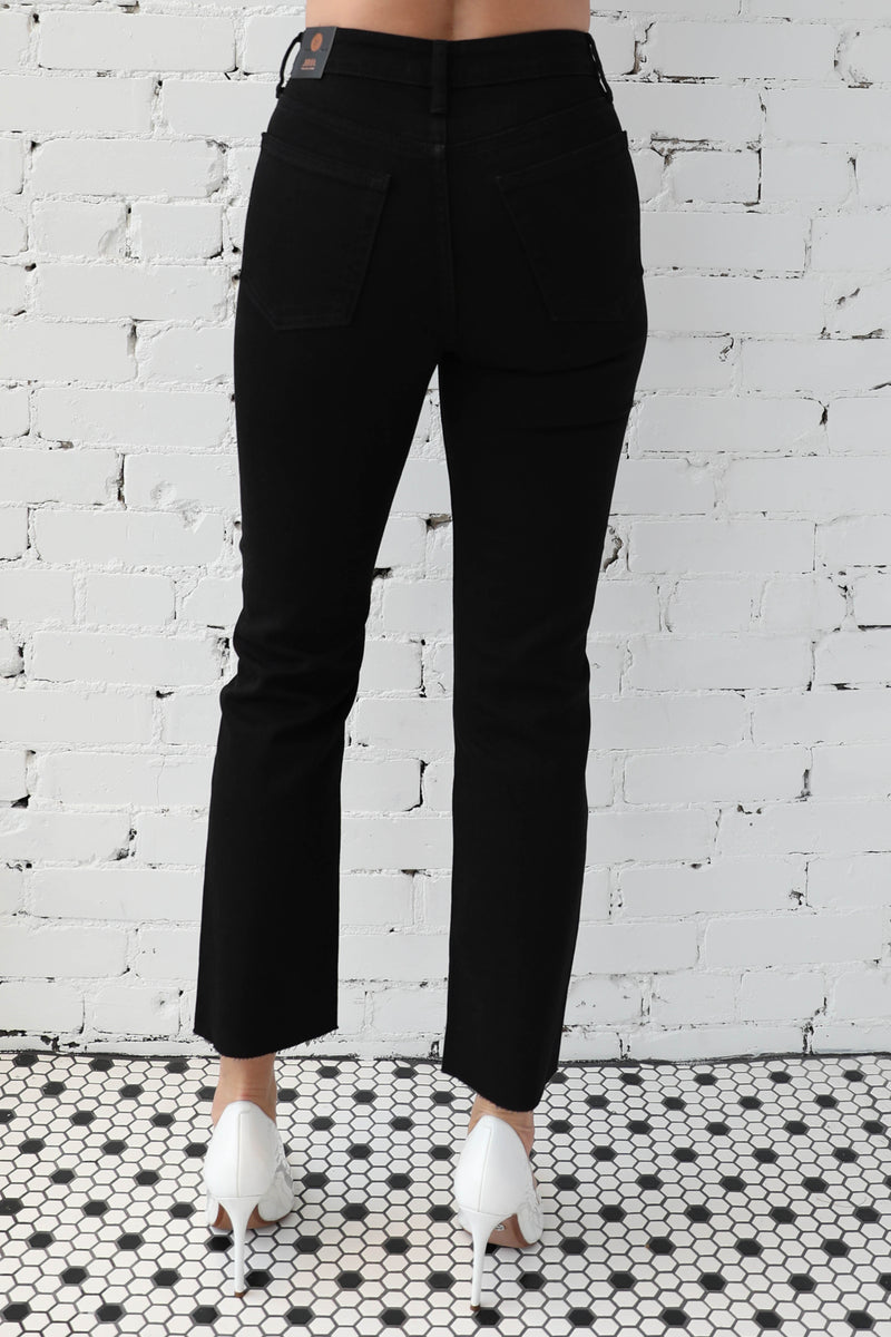 JUST BLACK </br>Cut Off Cropped Straight Leg